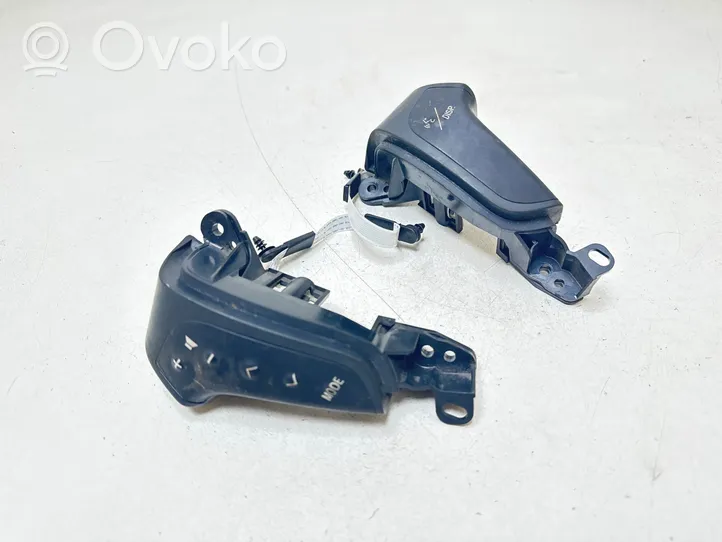 Toyota Avensis T250 Boutons / interrupteurs volant 75B070