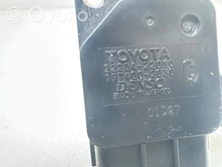 Toyota Corolla Verso E121 Przepływomierz masowy powietrza MAF 2220422010