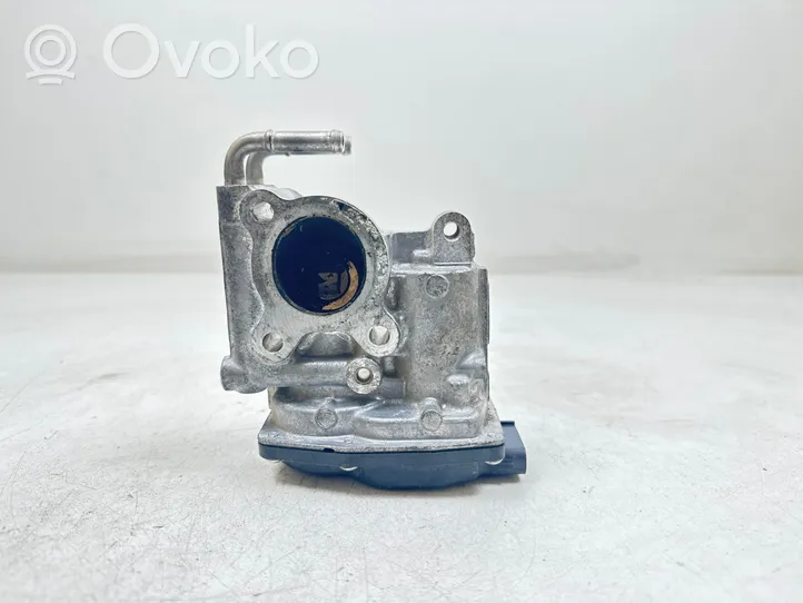 Toyota RAV 4 (XA30) Valvola EGR 15010000723D