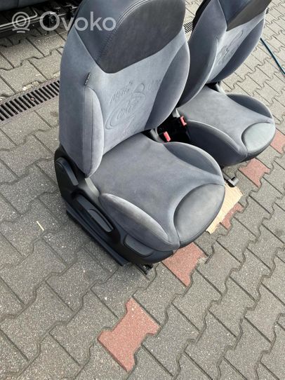 Fiat 500L Seat set 