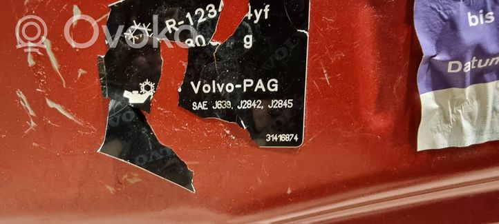 Volvo XC40 Pokrywa przednia / Maska silnika 31416874