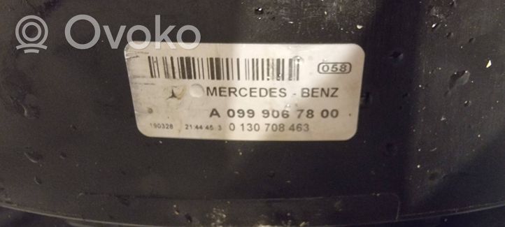 Mercedes-Benz CLA C117 X117 W117 Jäähdyttimen jäähdytinpuhallin A0999067800