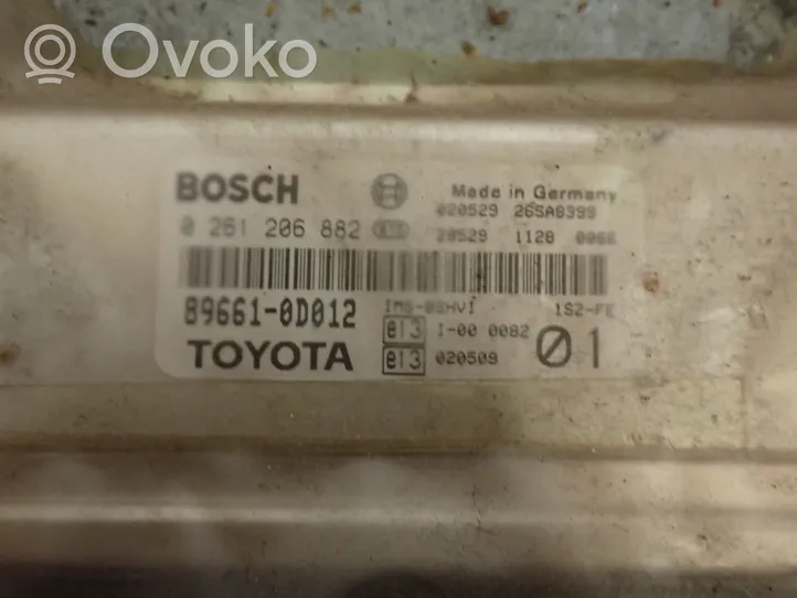 Toyota Yaris Komputer / Sterownik ECU i komplet kluczy 