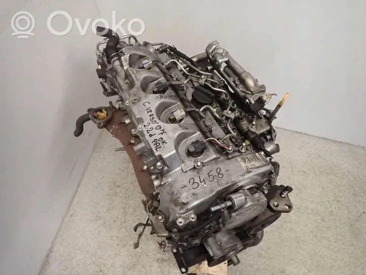 Toyota Avensis T250 Silnik / Komplet 