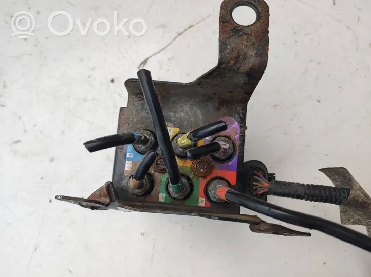 Volvo XC90 Air suspension valve block 15152400272