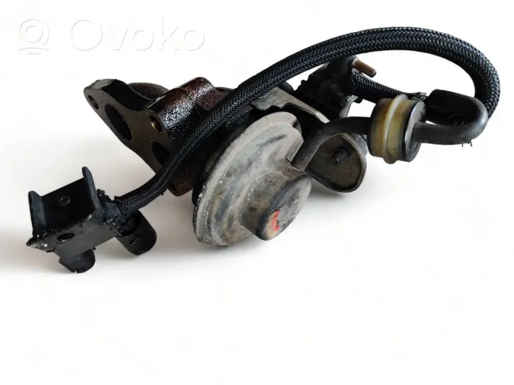 Toyota Corolla Verso E121 Valvola EGR 2581927020