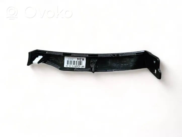 Hyundai i40 Kojelaudan hansikaslokeron lista U09F273810