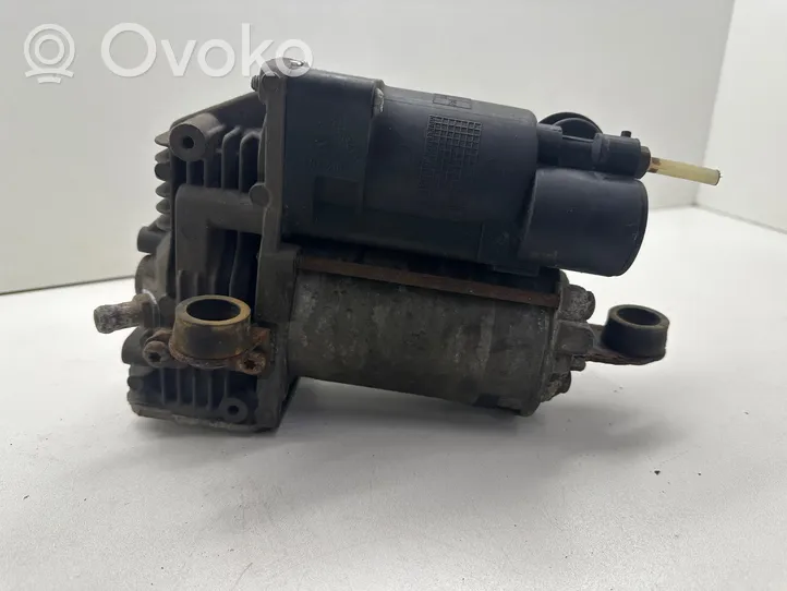 Mercedes-Benz S W221 Ilmajousituksen kompressoripumppu A2213201704