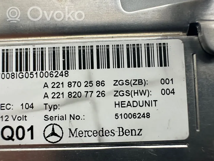 Mercedes-Benz S W221 Radio/CD/DVD/GPS-pääyksikkö A2218207726