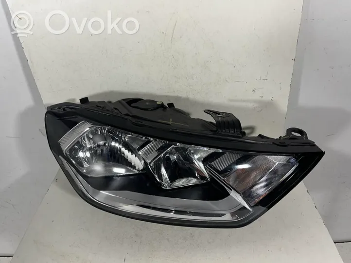Audi A1 Phare frontale 82A941004