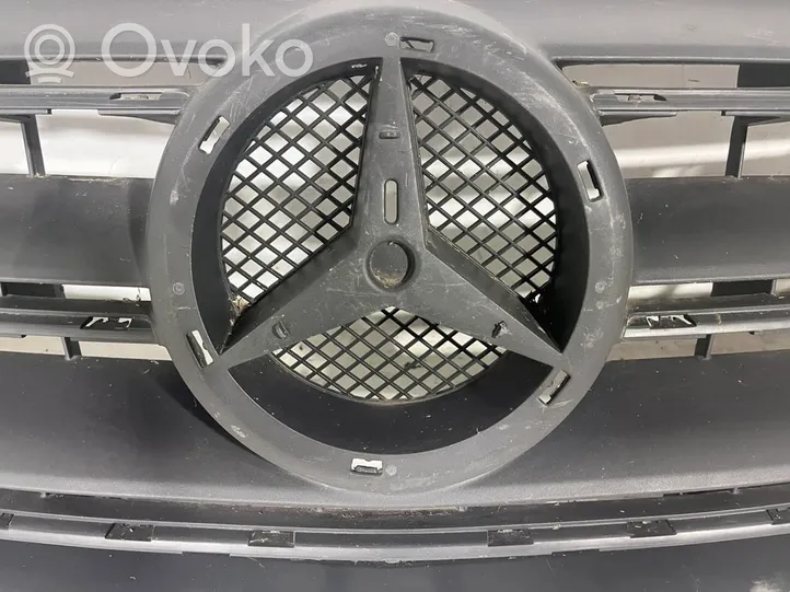 Mercedes-Benz Sprinter W907 W910 Передняя решётка A9108852700