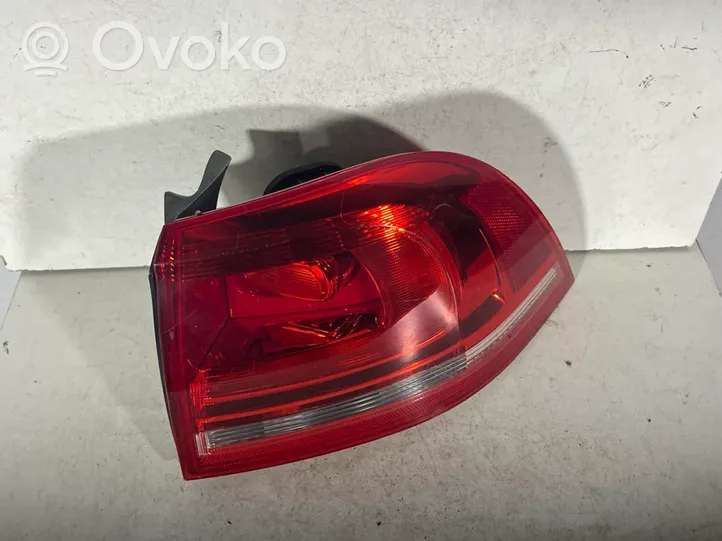 Volkswagen Touareg II Lampa tylna 7P6945096D