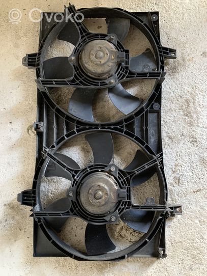 Nissan Primera Ventilatoru komplekts 8240296