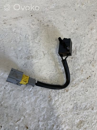 Citroen C4 I Clutch pedal sensor 95835T02