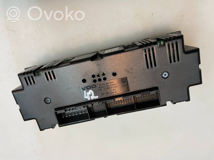 Volkswagen PASSAT Climate control unit 3B1907044K