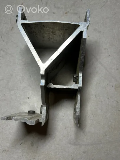 BMW 5 G30 G31 Altra parte del vano motore 7357217