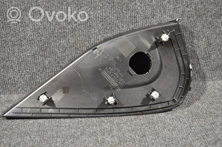 BMW 5 G30 G31 Rivestimento estremità laterale del cruscotto 9329555