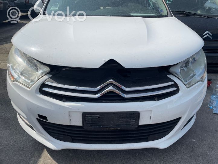 Citroen C4 II Priekšējais bamperis 