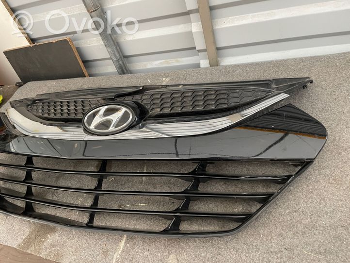 Hyundai ix35 Griglia superiore del radiatore paraurti anteriore 