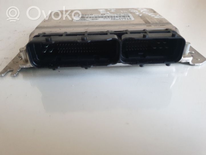 KIA Sorento Sterownik / Moduł ECU 0281011579