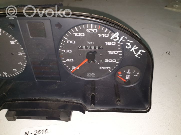 Audi A4 S4 B5 8D Tachimetro (quadro strumenti) 8A0919033AS