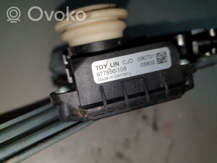 Toyota Avensis T270 Galinis varikliukas langų pakėlėjo 977556106