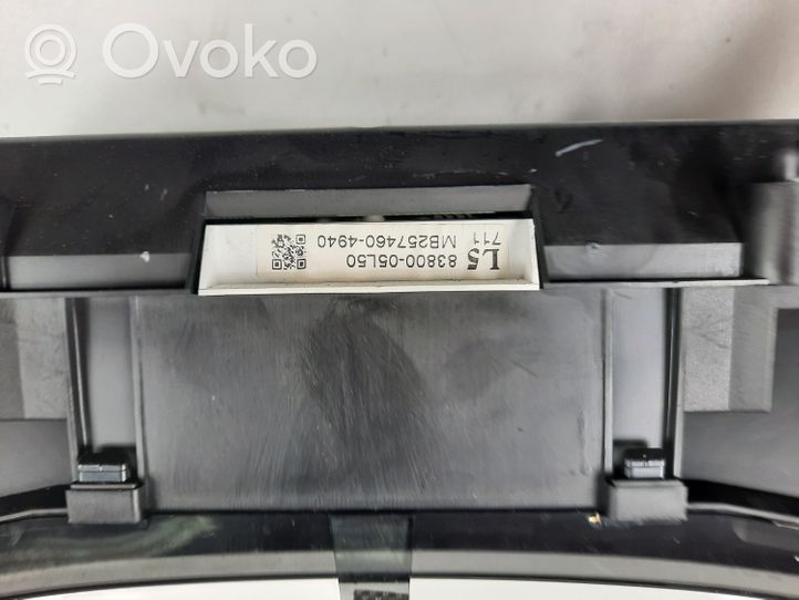 Toyota Avensis T270 Compteur de vitesse tableau de bord 8380005L50