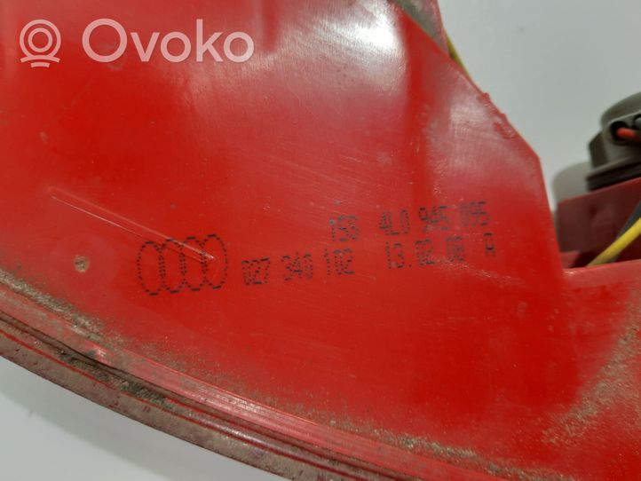 Audi Q7 4L Lampa zderzaka tylnego 4L0945095