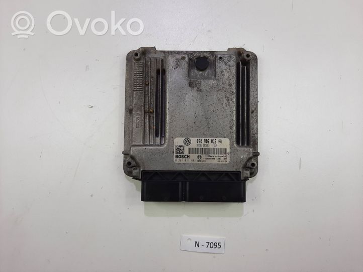 Volkswagen Touareg I Sterownik / Moduł ECU 070906016AA