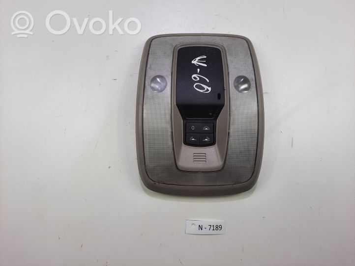 Volvo V60 Światło fotela przedniego 39806308