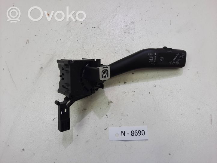 Volkswagen Tiguan Manetka / Przełącznik wycieraczek 1K0953519H