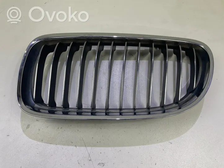 BMW 3 E90 E91 Maskownica / Grill / Atrapa górna chłodnicy 