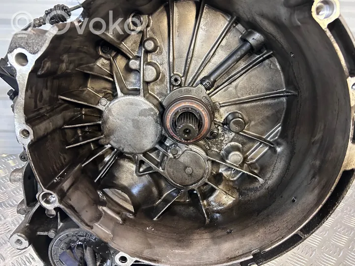 Volvo V60 Mechaninė 6 pavarų dėžė 1285242