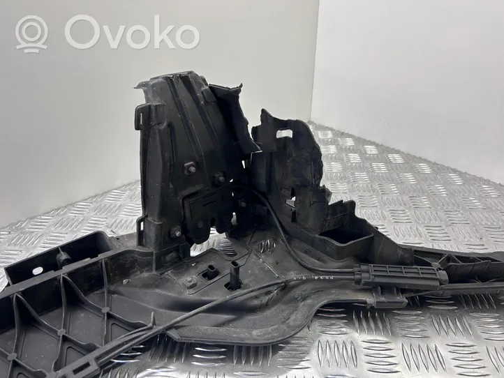 Volvo V60 Support de radiateur sur cadre face avant 