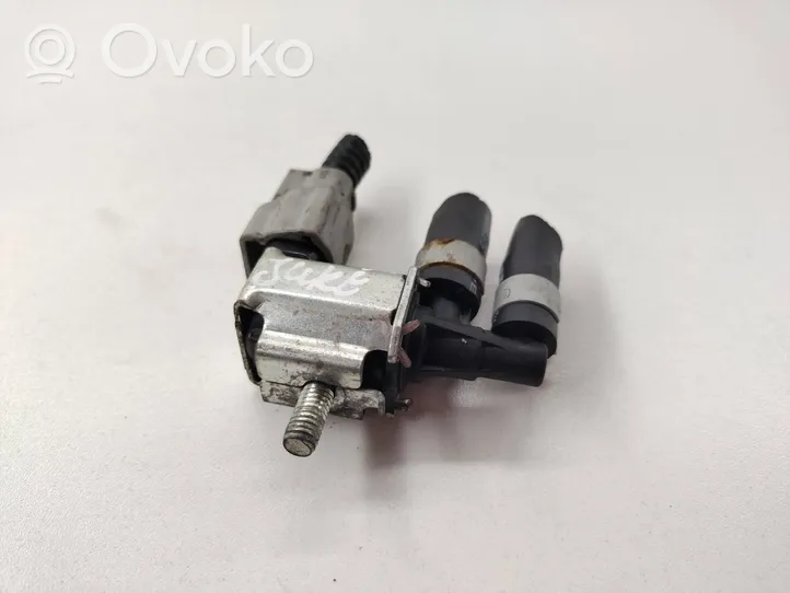 Nissan Juke I F15 Turboahtimen magneettiventtiili K5t48583