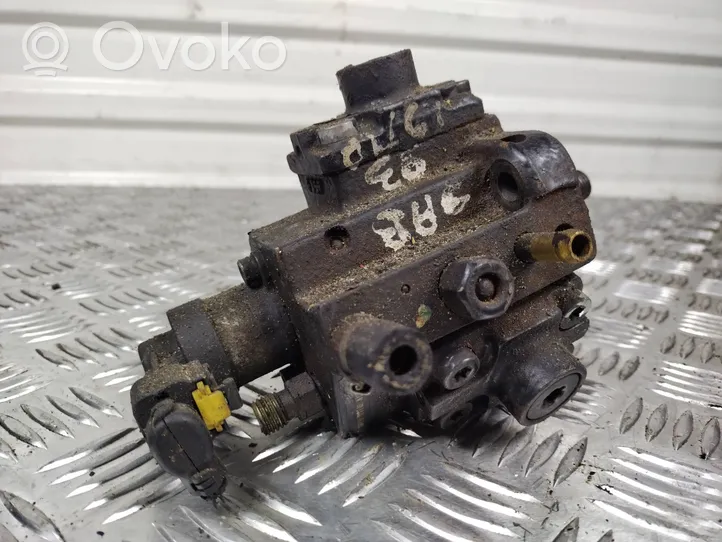 Saab 9-3 Ver2 Pompe d'injection de carburant à haute pression 0055204599