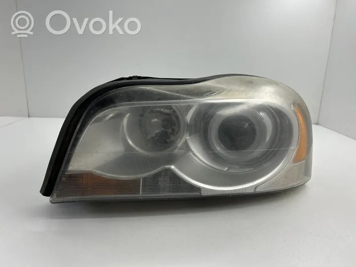 Volvo XC90 Lampa przednia 31111845