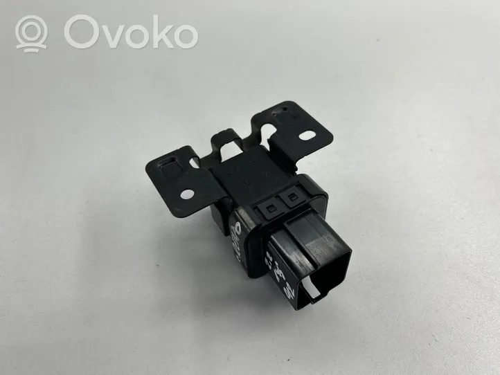 KIA Sorento Przekaźnik / Modul układu ogrzewania wstępnego 368302F000