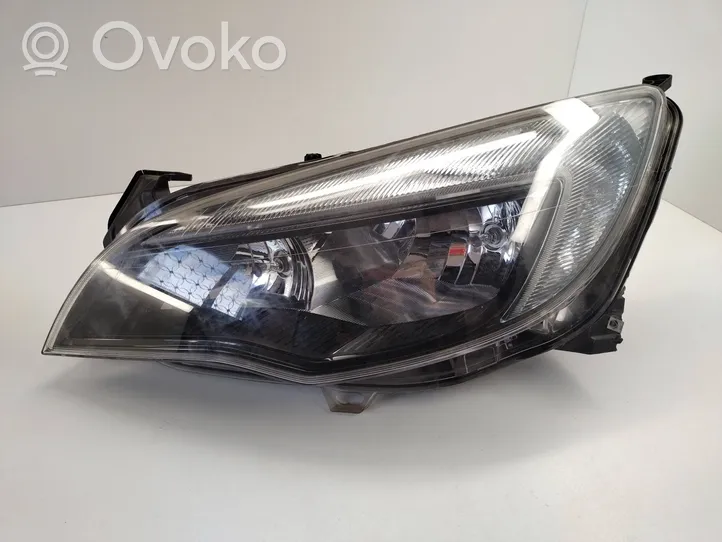 Opel Astra J Lampa przednia 1EG01001107