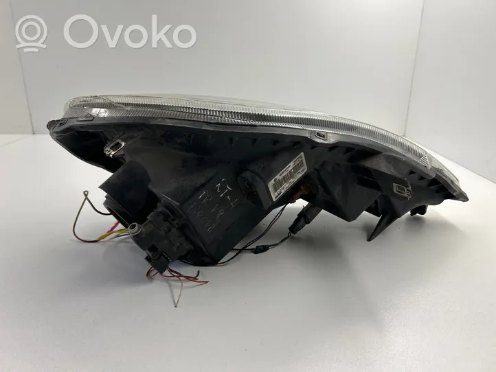 Opel Vivaro Headlight/headlamp 8200701354