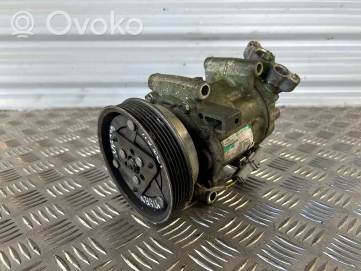 Nissan NV200 Ilmastointilaitteen kompressorin pumppu (A/C) 92600AZ74A
