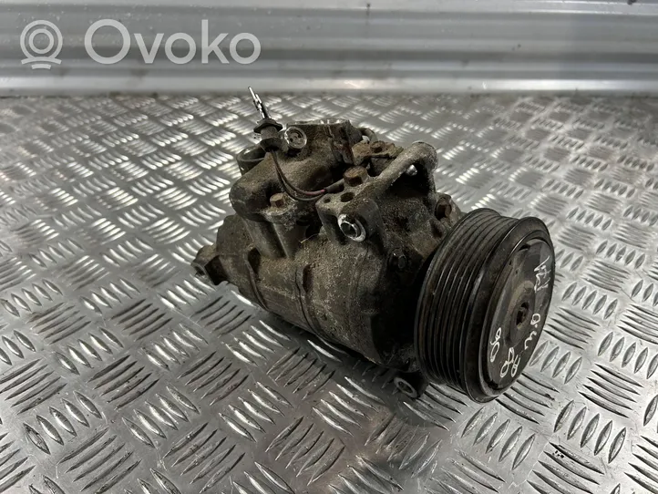 Audi A8 S8 D3 4E Ilmastointilaitteen kompressorin pumppu (A/C) 4F0260805S