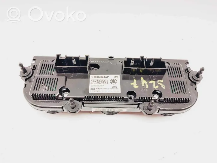 Skoda Octavia Mk3 (5E) Panel klimatyzacji 5E0907044AP