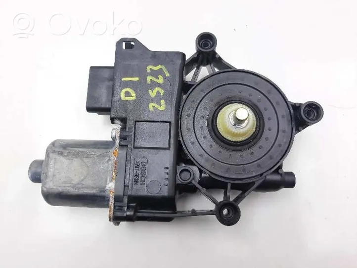 Peugeot 208 Front door window regulator motor 9816401780