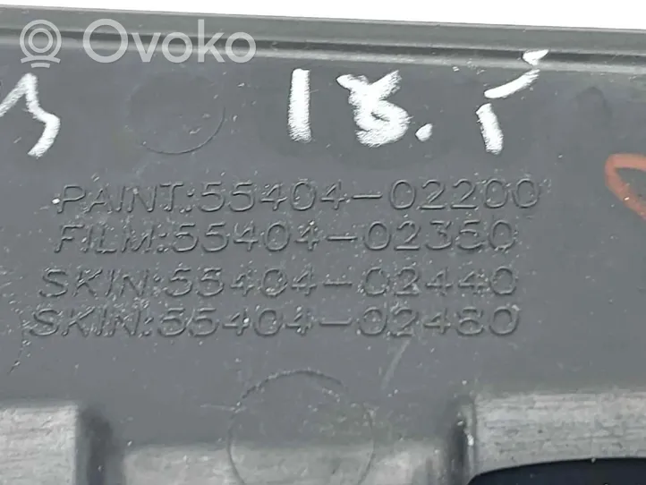 Toyota Auris E180 Kojelaudan keskiosan tuuletussuuttimen ritilä 5540402440