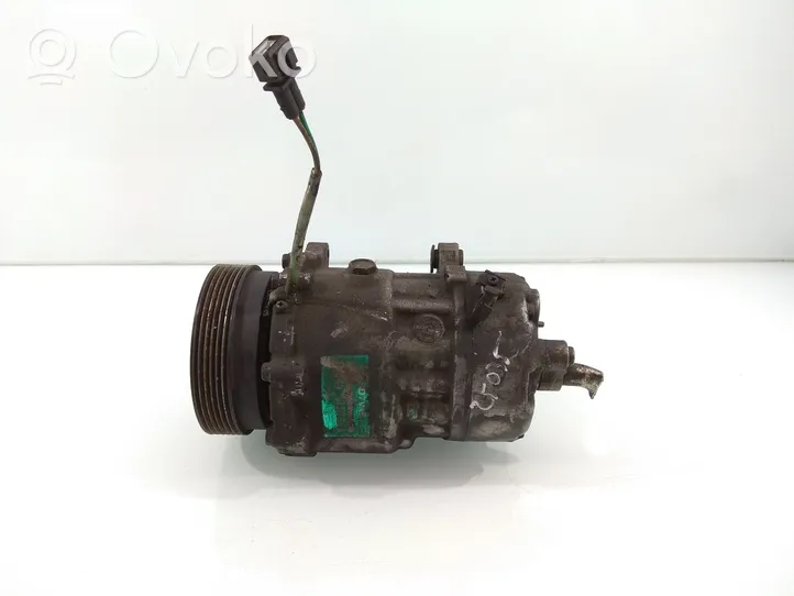 Audi TT Mk1 Ilmastointilaitteen kompressorin pumppu (A/C) 1J0820803A