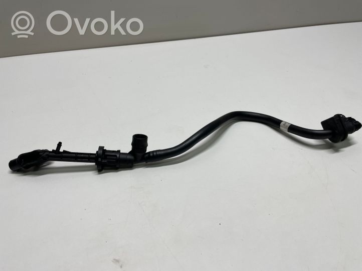 BMW 3 F30 F35 F31 Tuyau sous vide 8608035