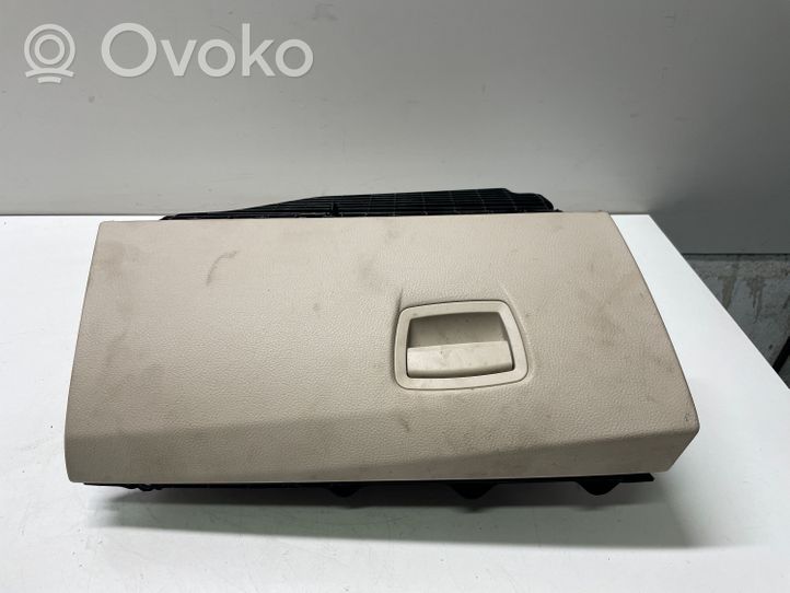 BMW 5 F10 F11 Glove box 9173907