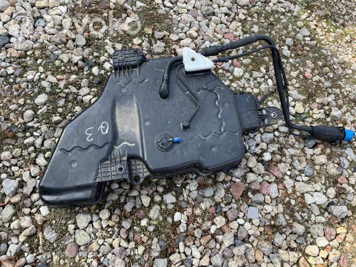 Audi Q3 8U Réservoir de fluide AdBlue 5N0131877