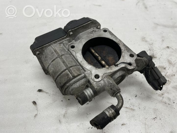 Toyota Avensis T270 Throttle valve 257093